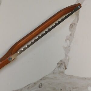 Wooden Bow Serrated Bread Knife